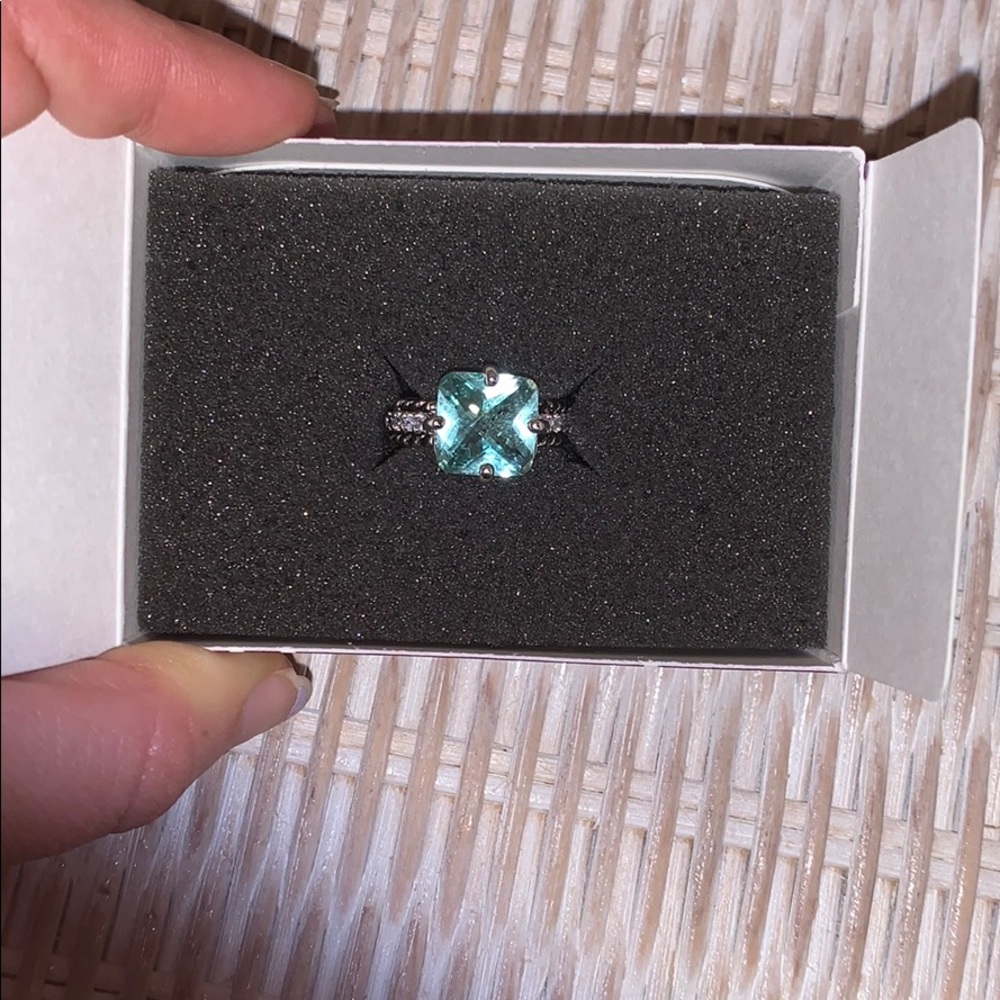 Women’s ring